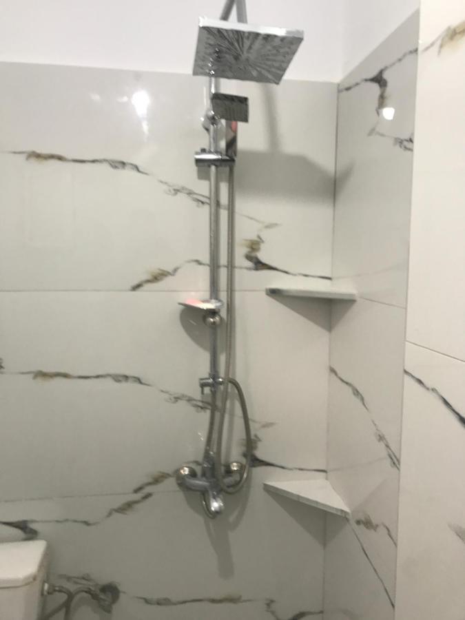 Apartament Roisin ساراندا المظهر الخارجي الصورة